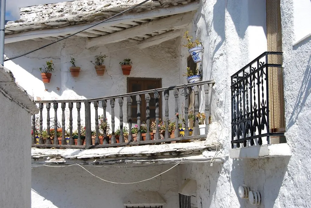 Hostal El Cascapeñas de la Alpujarra Capileira 0*,  España