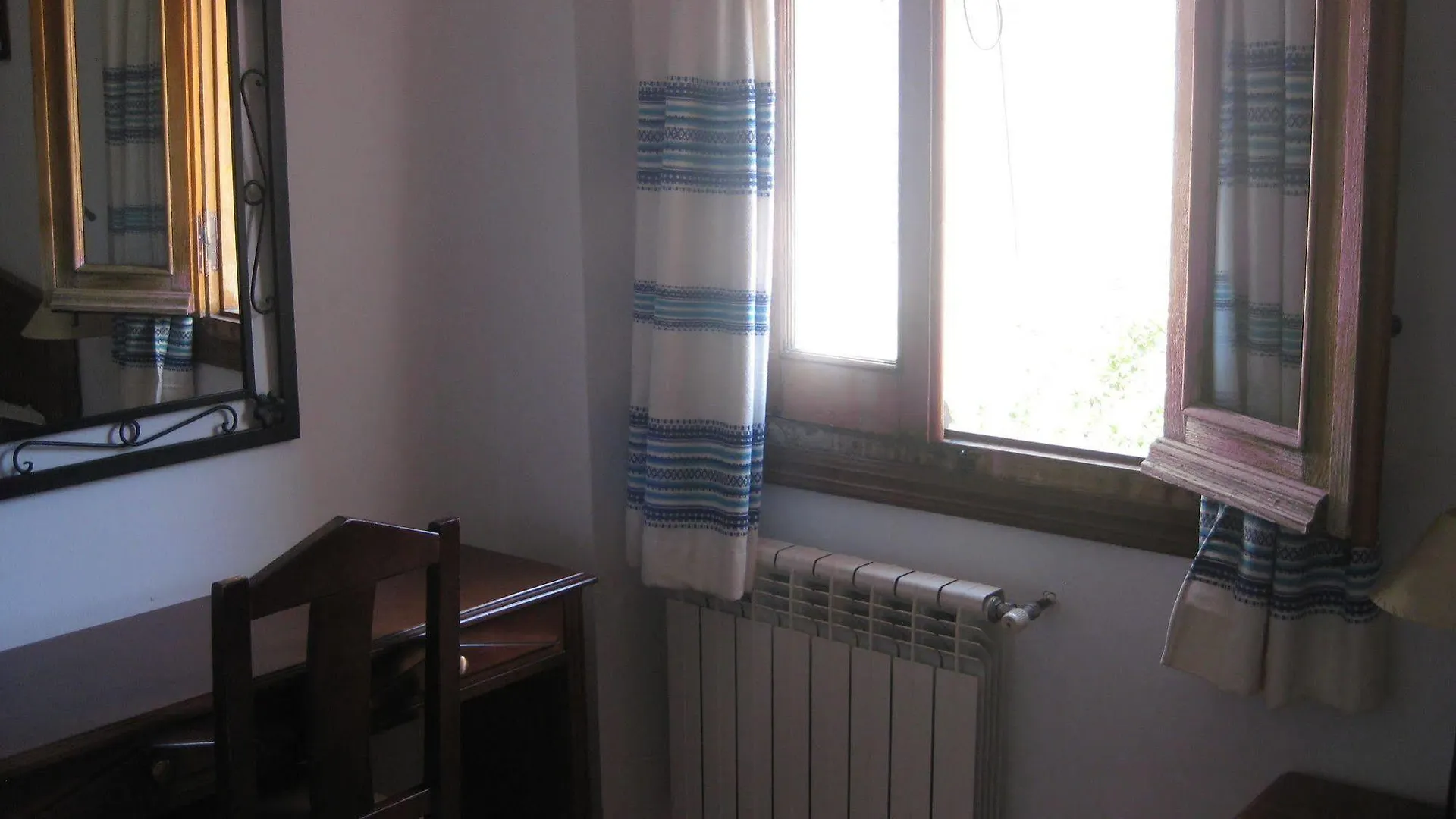 Hostal El Cascapeñas de la Alpujarra Capileira 0*,