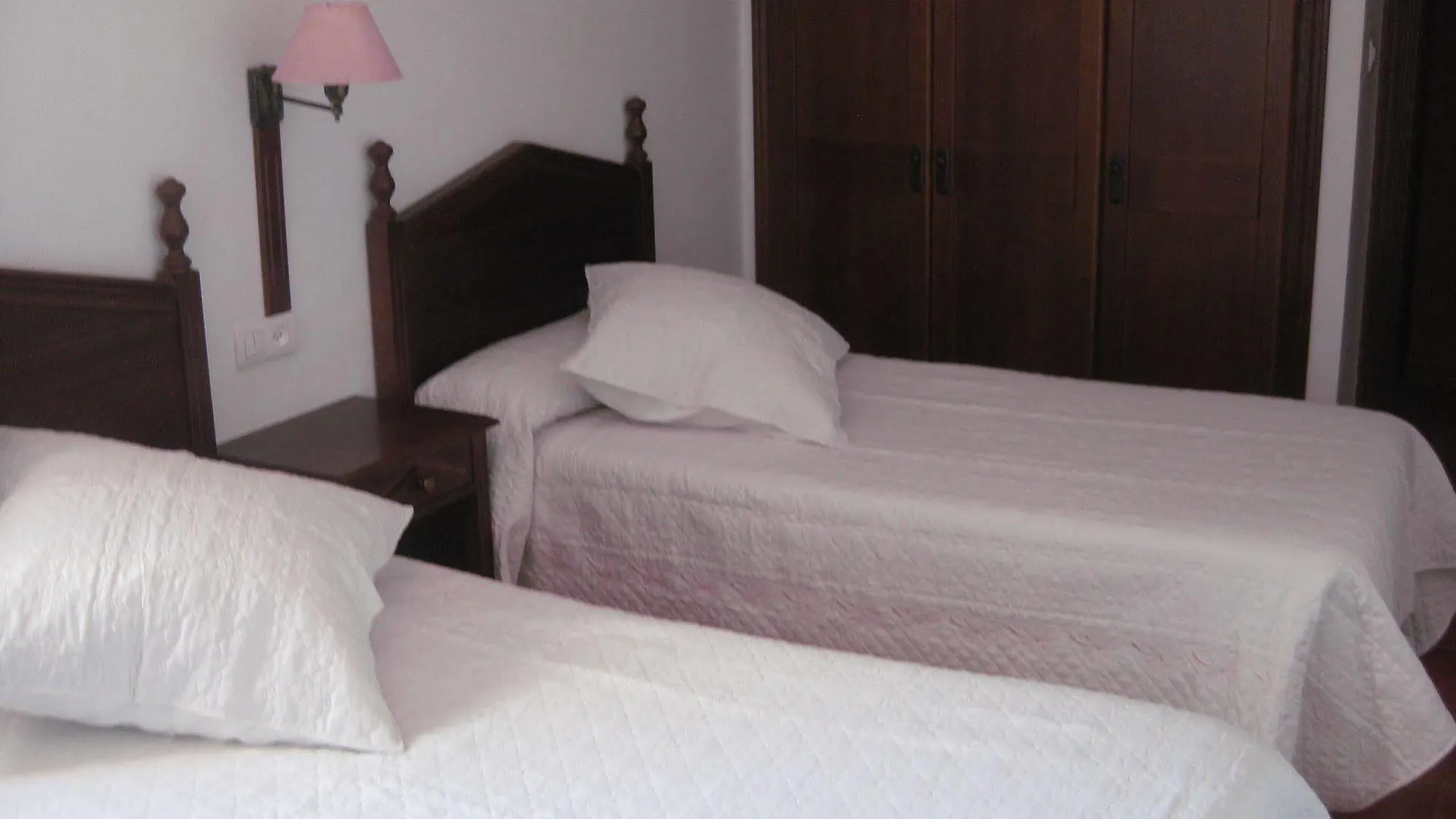 Hostal El Cascapenas De La Alpujarra Capileira Guest house